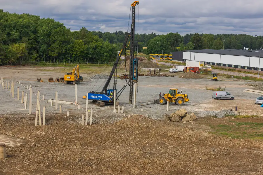 Steps Land Surveyors Take to Perform Reliable Construction Staking Katy, TX